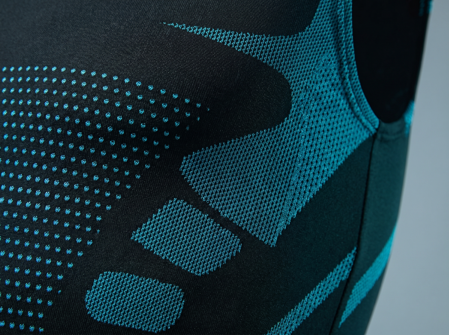 Breathable ice-silk knit fabric detail